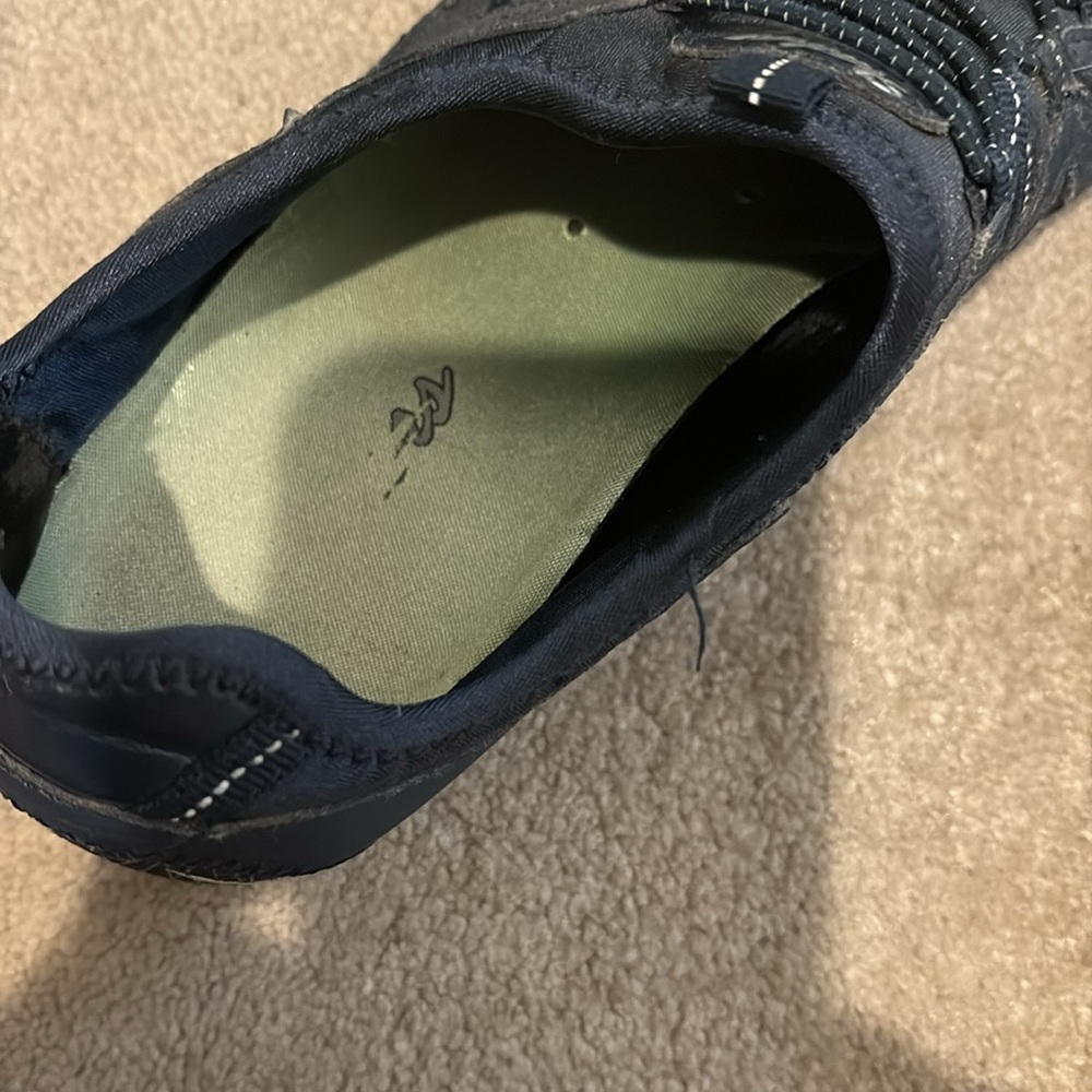 Womens Skechers Blue and Green Athletic Shoes - Picture 2 of 6